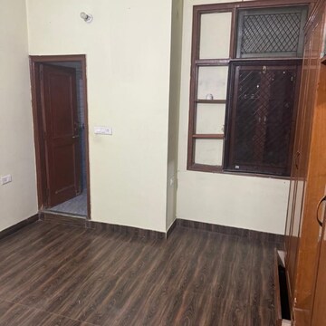 Room in 5 BHK Independent House at Sai Kunj New Palam  vihar, Sector 110a – for Sale