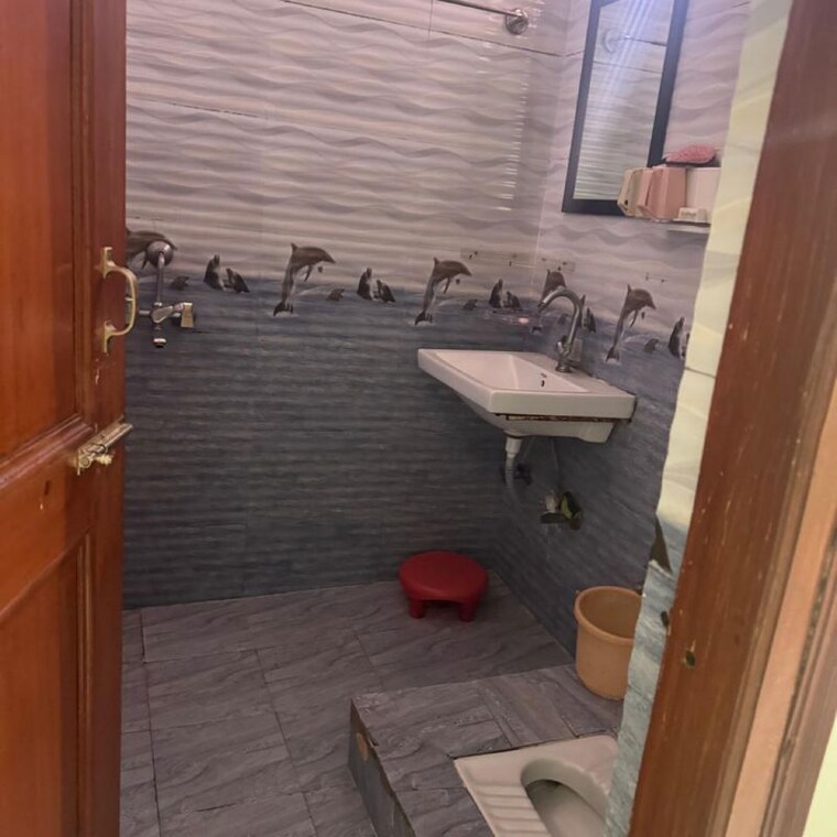 Kitchen, sai-kunj-new-palam-vihar 5 Bedroom 98 Sq.Yd. Independent House In Sector 110a Gurgaon 9852171