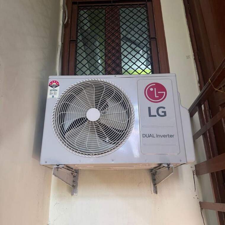 Bathroom, sai-kunj-new-palam-vihar 5 Bedroom 98 Sq.Yd. Independent House In Sector 110a Gurgaon 9852171