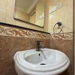 Bathroom in 3 BHK Apartment at Renaisance Towers, Lokhandwala Complex – for Rent