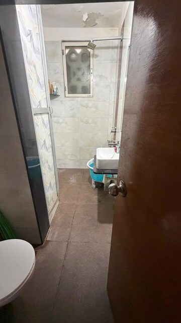 Bathroom in 2 BHK Apartment at Dosti Lotus, Wadala – for Rent