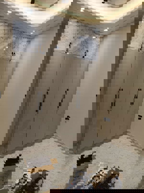 3 BHK + Pooja Room 250 Sq.Mt. Builder Floor in Super MIG