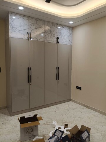 3 BHK Builder Floor For Rent in Super MIG, Sector 105