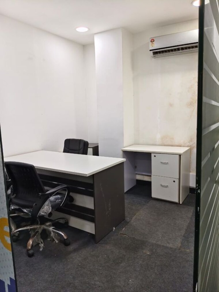 Team Area, sector 58 Commercial Office Space 5000 Sq.Ft. In Sector 58 Gurgaon 9852227