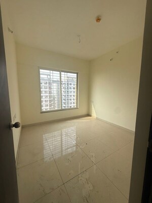 Room in 2 BHK Apartment at Kolte Patil R10, Hinjewadi – for Rent