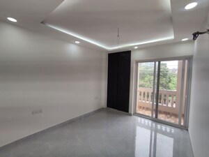 Room in 3 BHK Builder Floor at Anand Vihar – for Sale