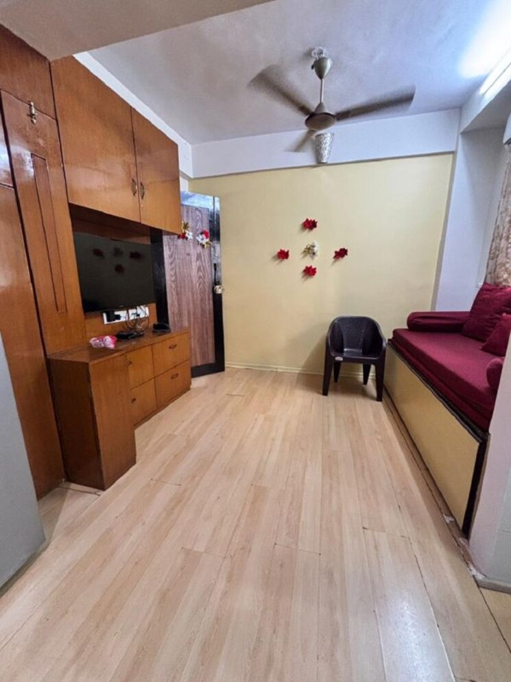 Bedroom, bandra west 1 Bedroom 500 Sq.Ft. Apartment In Bandra West Mumbai 9852358