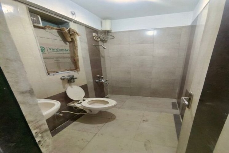 Bathroom, raj-legacy-i 2 Bedroom 650 Sq.Ft. Apartment In Vikhroli West Mumbai 9852352
