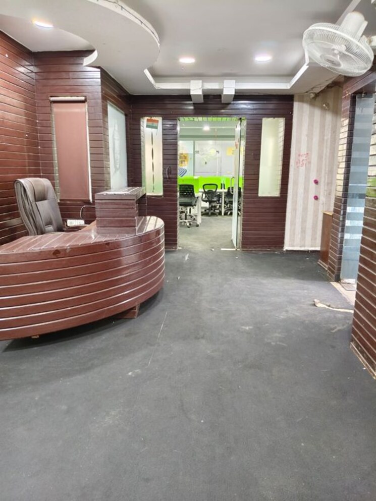  Parking, sector 58 Commercial Office Space 8500 Sq.Ft. In Sector 58 Gurgaon 9852376