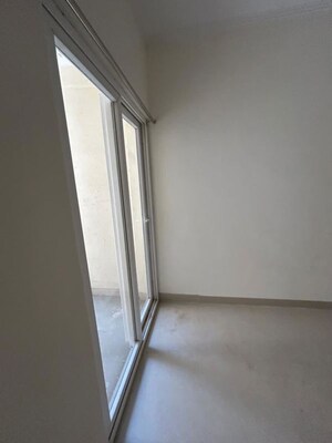 Room in 2 BHK Apartment at Amrapali Terrace Homes, Tech Zone 4 Greater Noida – for Sale