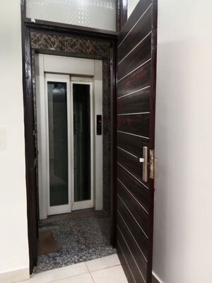 Building Lobby in 1 BHK Builder Floor at Govindpuri – for Rent