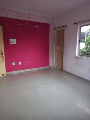 Room in 3 BHK Apartment at Bariatu Housing Colony – for Sale
