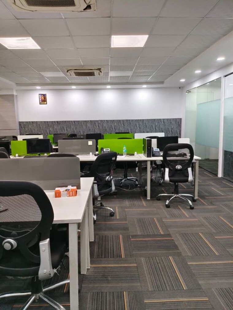 Team Area, vipul-square Commercial Office Space 2000 Sq.Ft. In Sushant Lok I Gurgaon 9852459