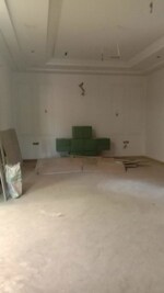 4 BHK + Servant Room 300 Sq.Yd. Builder Floor in Kavi Nagar Block E