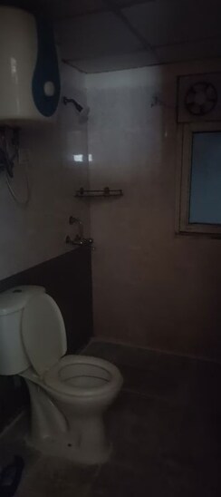2 BHK + Pooja Room Apartment For Rent in Aims Golf City