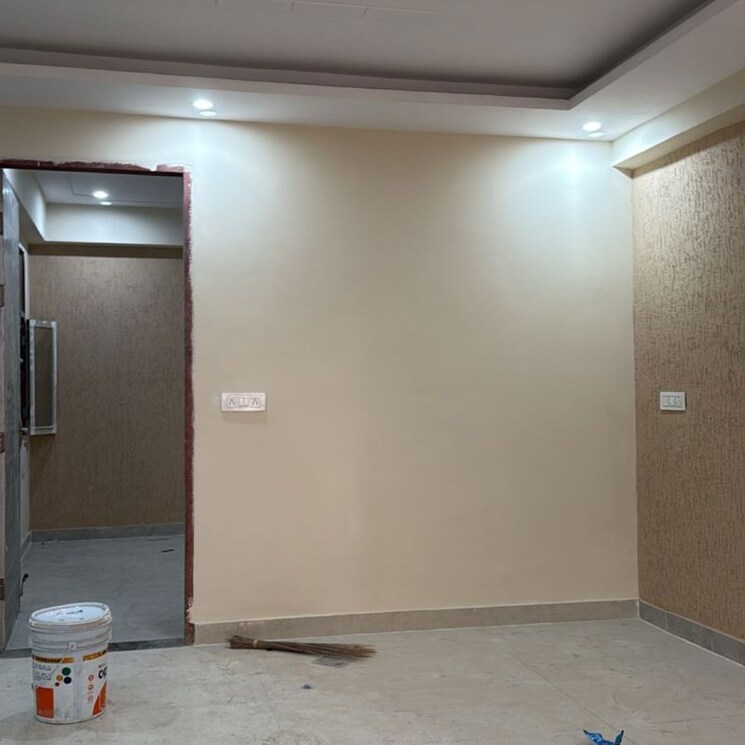 Room, ashok vihar phase iii 3 Bedroom 1100 Sq.Ft. Builder Floor In Ashok Vihar Phase Iii Gurgaon 9852604