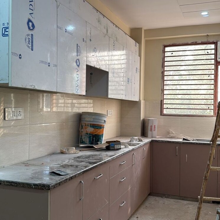 Kitchen, ashok vihar phase iii 3 Bedroom 1100 Sq.Ft. Builder Floor In Ashok Vihar Phase Iii Gurgaon 9852604