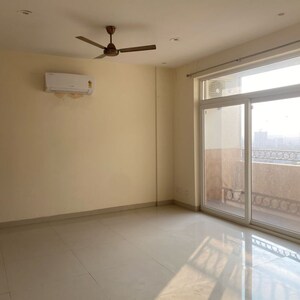 Room in 4 BHK Apartment at La Prisma, Nagla Road – for Rent