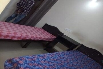 Bedroom in 2 BHK Builder Floor at Btm Layout 1 – for Rent