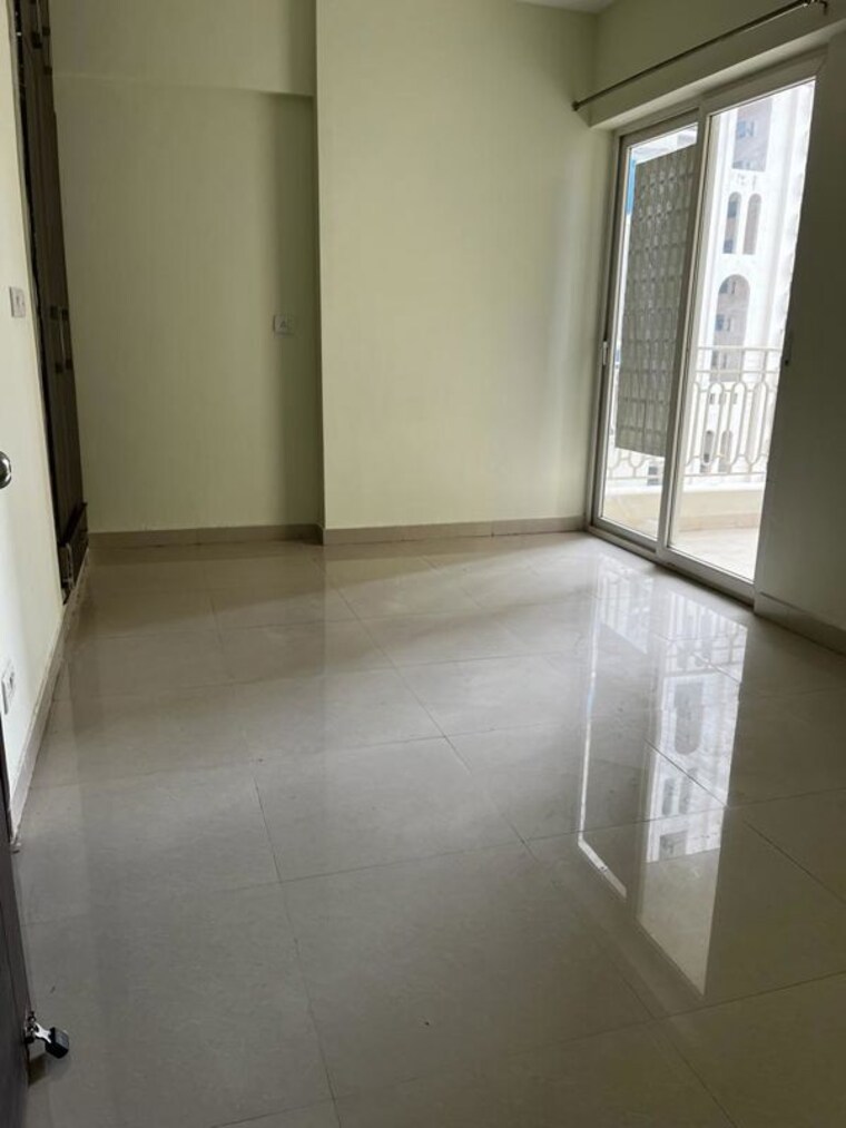 Room, mahagun-mirabella-highrise 3 Bedroom 1730 Sq.Ft. Apartment In Sector 79 Noida 9852652