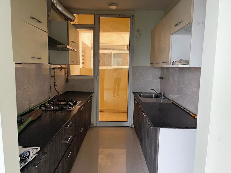Kitchen, mahagun-mirabella-highrise 3 Bedroom 1730 Sq.Ft. Apartment In Sector 79 Noida 9852652