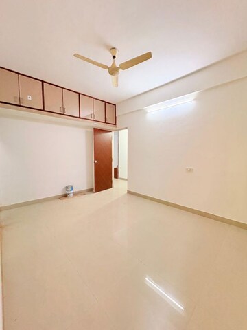 Room in 2 BHK Apartment at Deebros AMR Homes, Cv Raman Nagar – for Rent