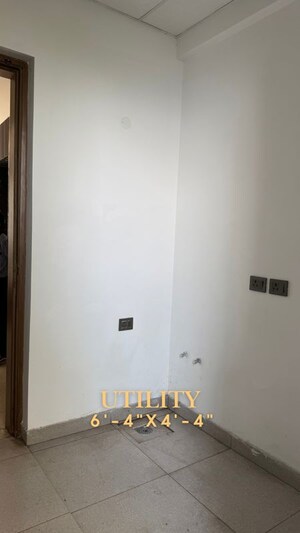 Room in 4 BHK Apartment at ABA County 107, Sector 107 – for Rent