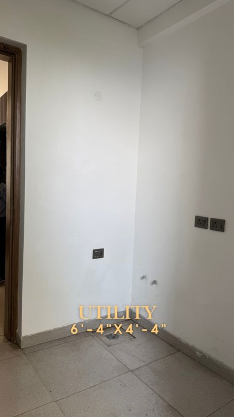 Room, aba-county-107 4 Bedroom 3631 Sq.Ft. Apartment In Sector 107 Noida 9852576