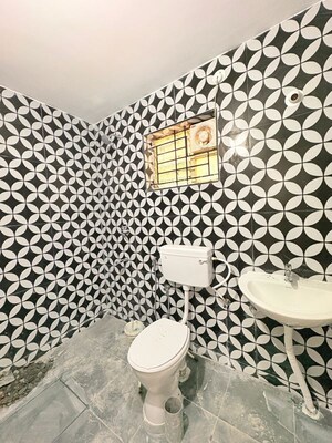 Team Area in 2 BHK Apartment at Indiranagar – for Rent