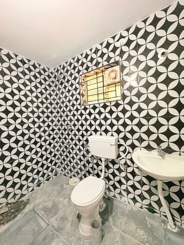 Team Area in 2 BHK Apartment at Indiranagar – for Rent