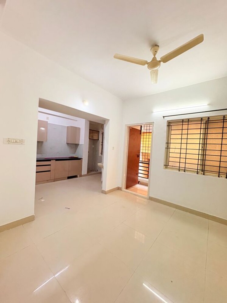 Room, indiranagar 2 Bedroom 1241 Sq.Ft. Apartment In Indiranagar Bangalore 9852812
