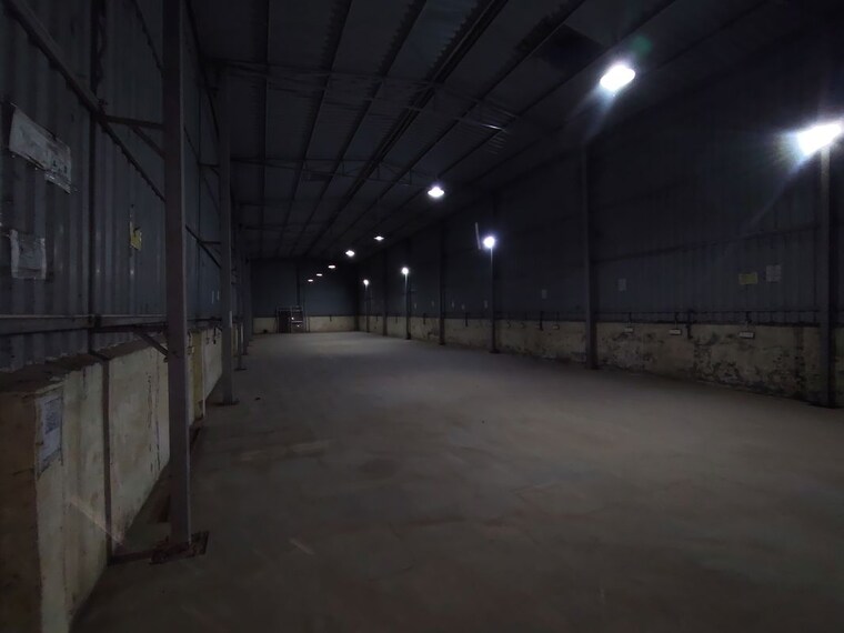  Parking, gpl-eden-heights Commercial Warehouse 4000 Sq.Ft. In Sector 70 Gurgaon 9852820