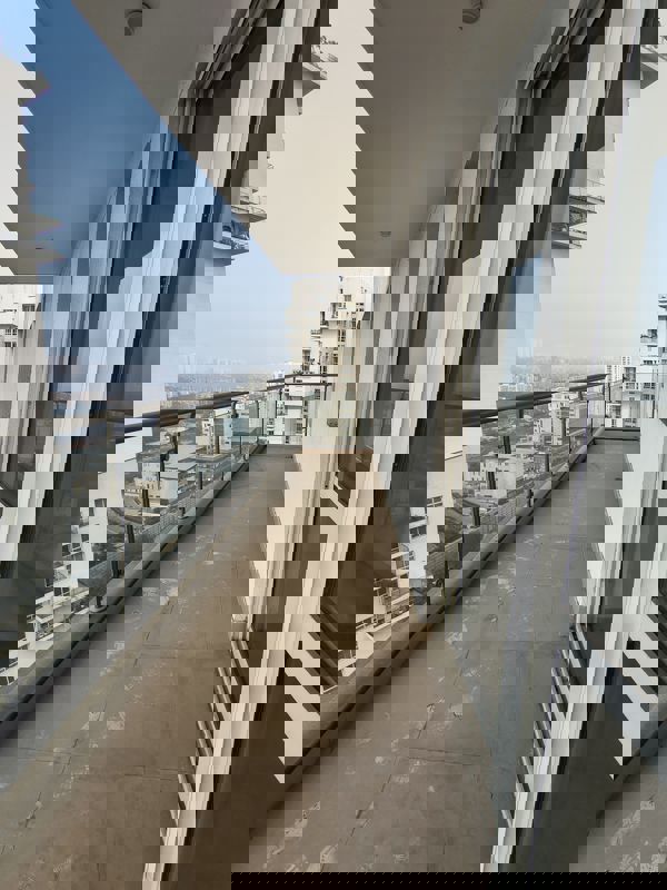 3.5 BHK + Servant Room Apartment For Rent in Pioneer Park Presidia