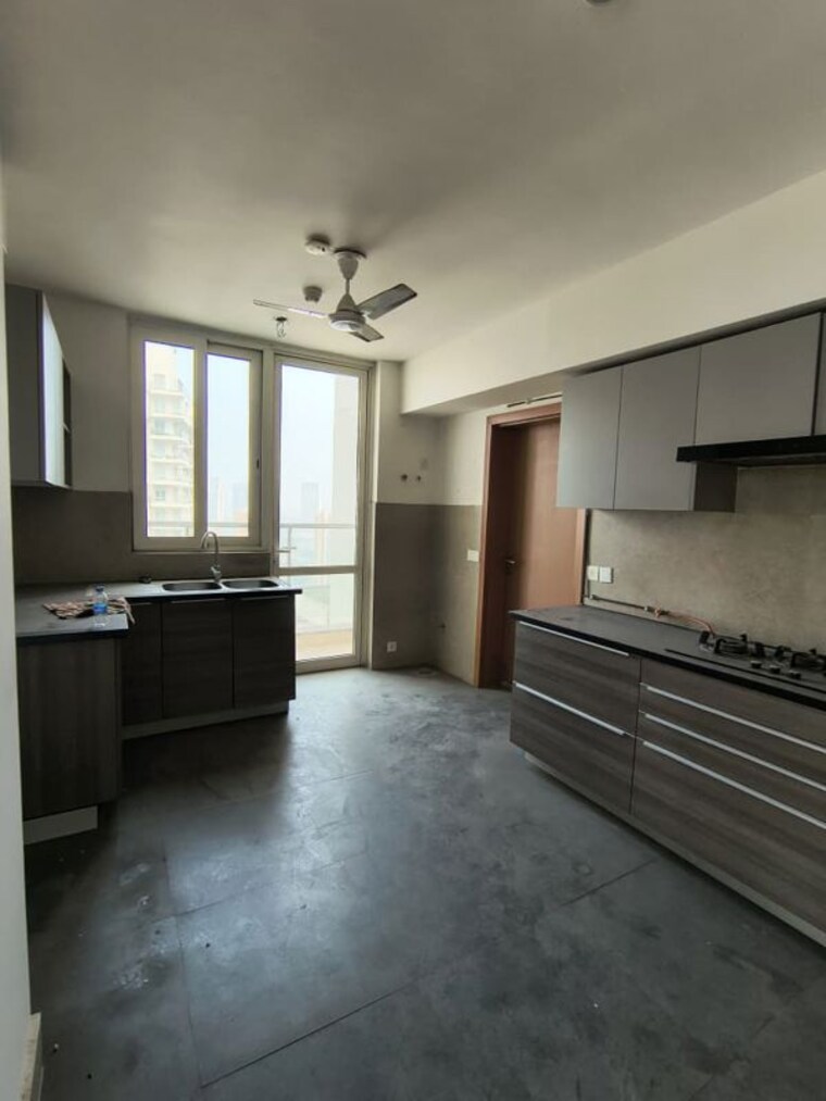 Room, pioneer-park-presidia 3.5 Bedroom 2640 Sq.Ft. Apartment In Sector 62 Gurgaon 9852850