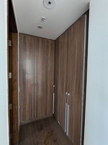 Bathroom in 3.5 BHK Apartment at Pioneer Park Presidia, Sector 62 – for Rent