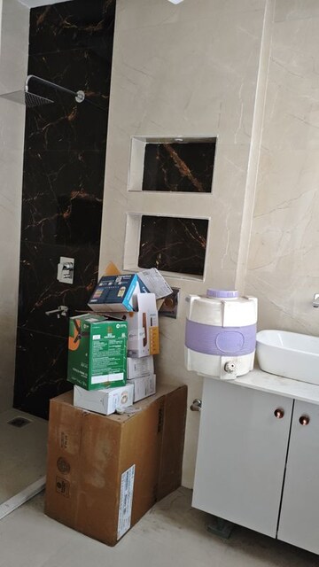 Master Bedroom in 3 BHK Builder Floor at Lakshay Homes Villas, Sector 19 – for Rent