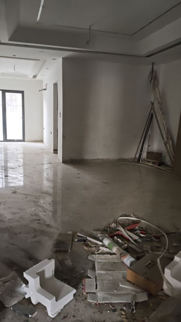 undefined, sector 28 3 Bedroom 250 Sq.Yd. Builder Floor In Sector 28 Faridabad 9852860