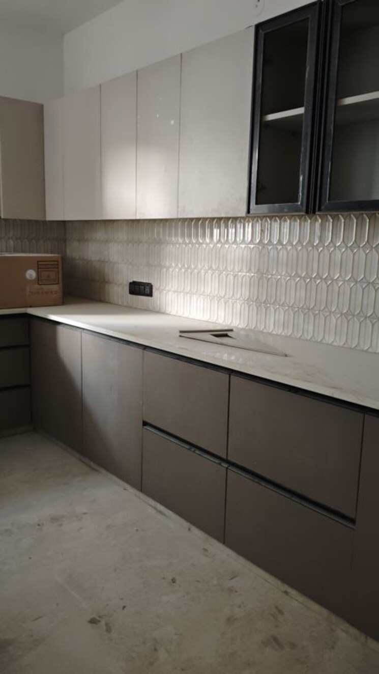 Kitchen, sector 28 3 Bedroom 250 Sq.Yd. Builder Floor In Sector 28 Faridabad 9852860