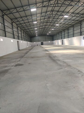 Parking in  Warehouse at Sikandra – for Rent