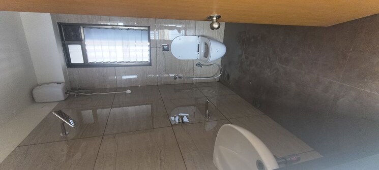 Bathroom, chandak-34-park-estate 3 Bedroom 850 Sq.Ft. Apartment In Goregaon West Mumbai 9852881