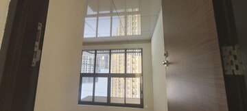 Room in 3 BHK Apartment at Chandak 34 Park Estate, Goregaon West – for Rent