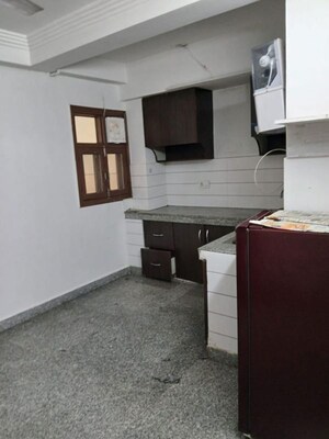 Kitchen in 1 BHK Builder Floor at Sector 46 – for Rent