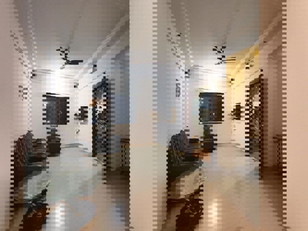 2 BHK 1000 Sq.Ft. Apartment in Suryaman House