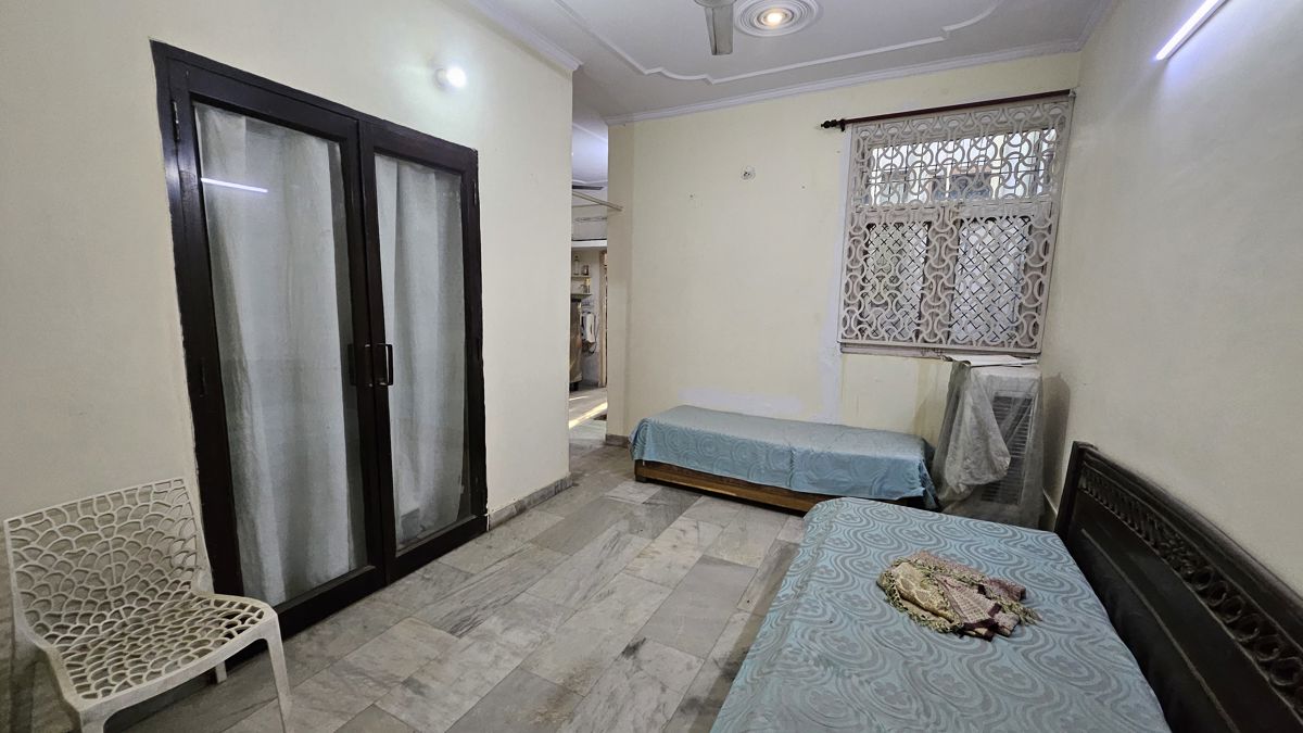 2 BHK Builder Floor For Sale in Dilshad Colony