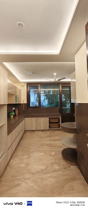 4 BHK Apartment For Rent in Defence Colony