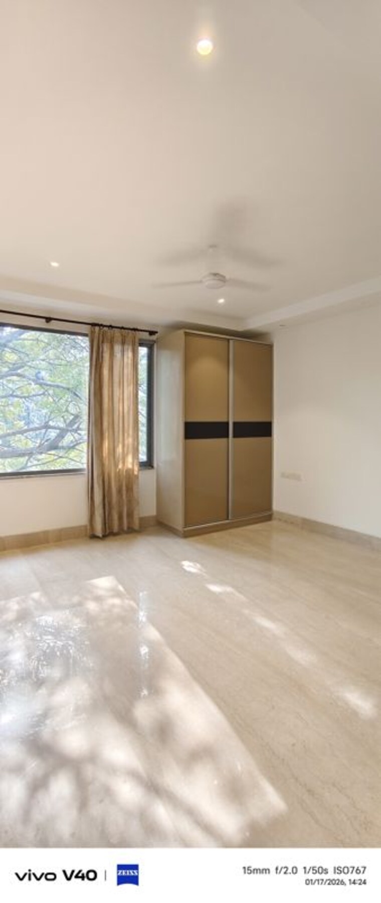 Room, defence colony 3 Bedroom 325 Sq.Ft. Builder Floor In Defence Colony Delhi 9852918