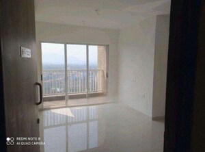 Room in 2 BHK Apartment at Lodha Upper Thane Meadows, Anjur – for Rent