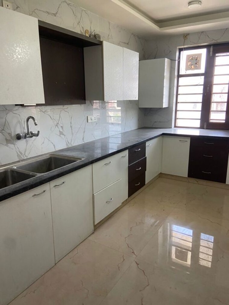 Kitchen, sector 28 2 Bedroom 1500 Sq.Ft. Builder Floor In Sector 28 Faridabad 9852930