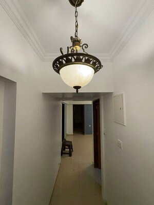 Room in 2 BHK Apartment at Fortune Heritage, Bandra West – for Rent