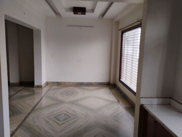 Room in 2 BHK Independent House at RWA Apartments Sector 108, Sector 108 – for Rent